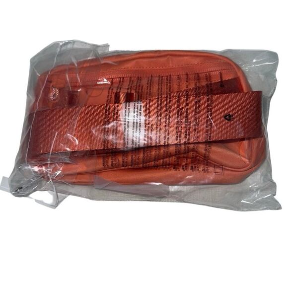 coral kiss lululemon belt bag Lululemon Everywhere Belt Bag 1L Coral Kiss Crossbody